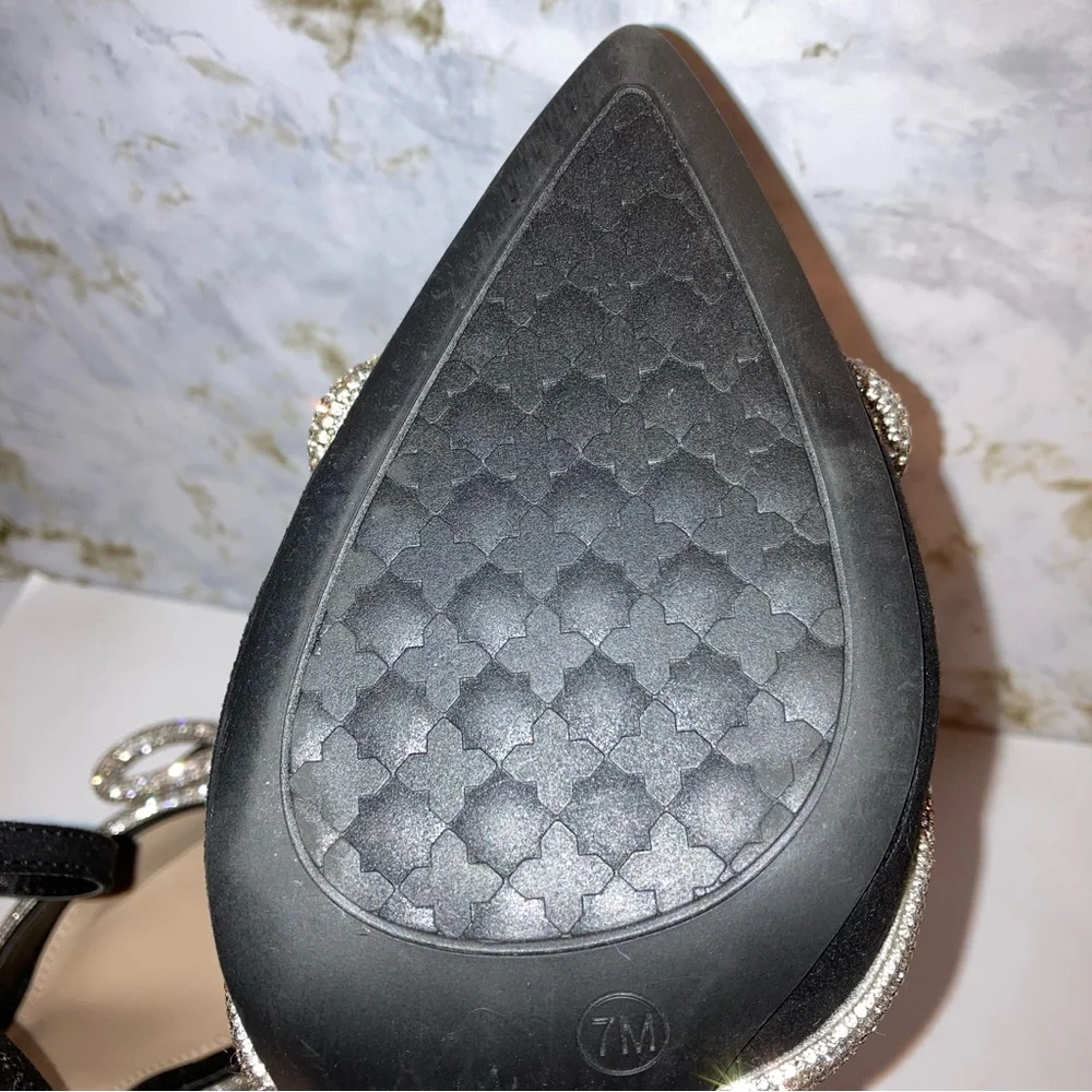 Kelly & Katie chic black
